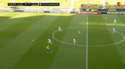 英超焦点战：维拉1-2绝杀阿森纳，曼城争冠机会大增（英超焦点：维拉补时2-1拿下阿森纳，曼城争冠迎利好）