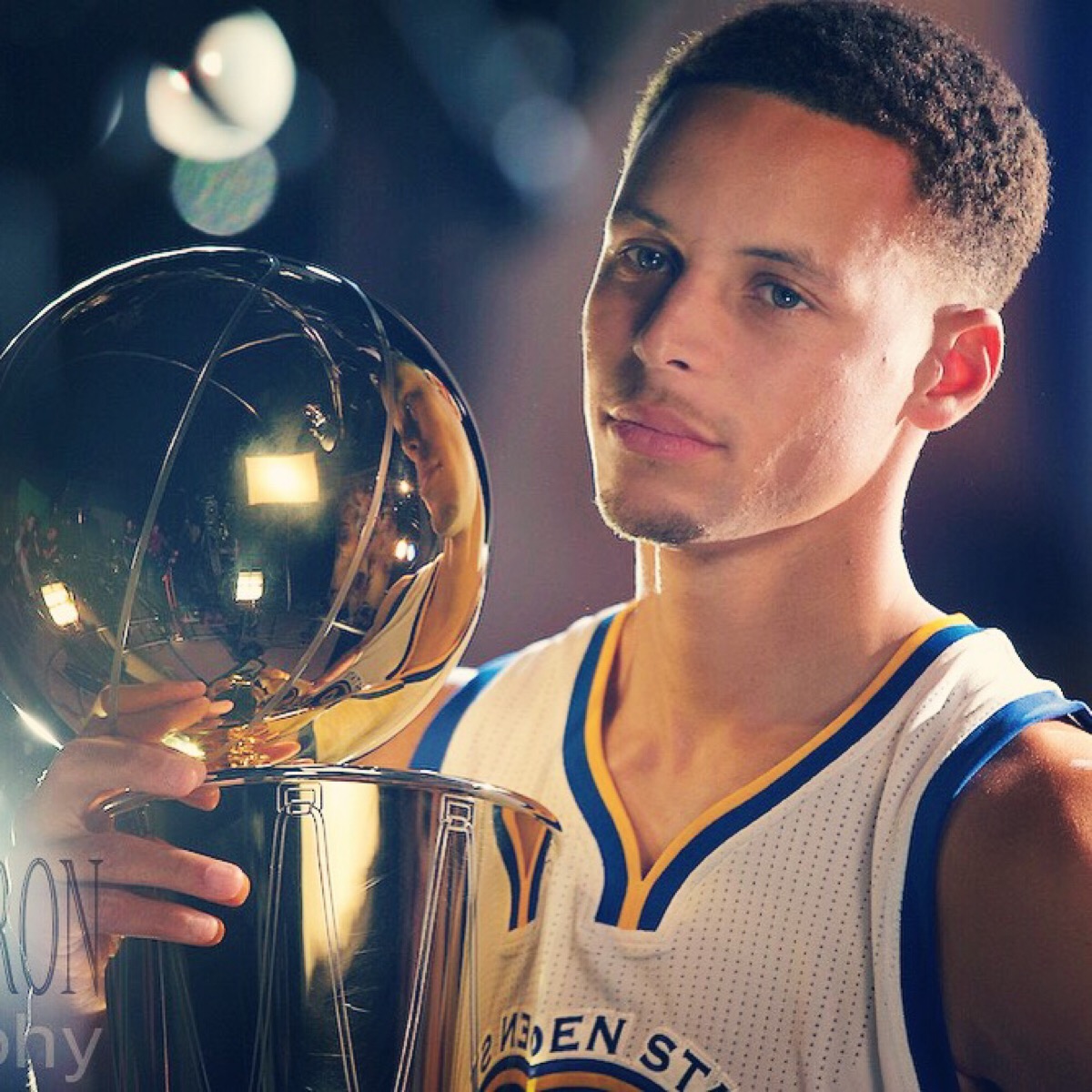 澳大利亚体能优势明显（澳大利亚在体能上占据上风）