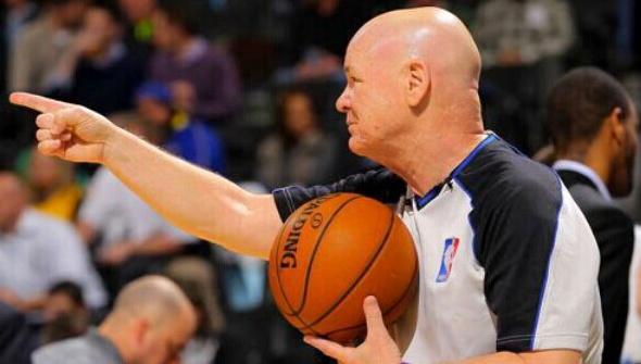 记者：张琳芃大概率还要再坚守一年，发挥老队员传帮带（记者：张琳芃大概率再战一年，继续扛起老将传帮带）