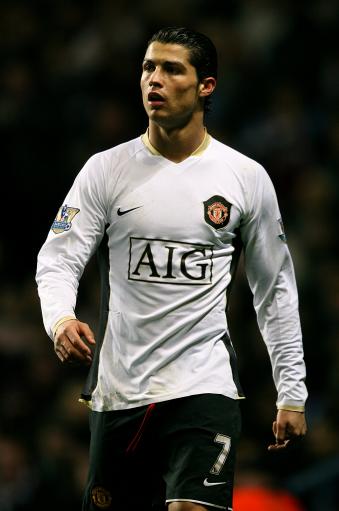 克劳福德拒付30万美元制裁费，失去WBC冠军引发拳迷热议