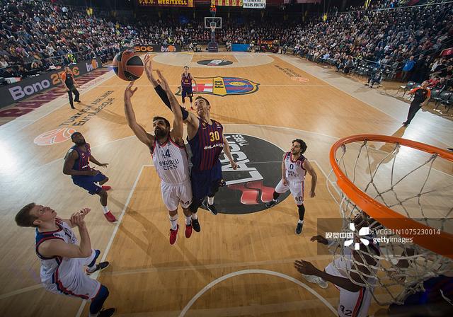 罗尼令人惊讶，费兰大胜，但佩德里是王者（罗尼爆冷，费兰大捷，佩德里称王）