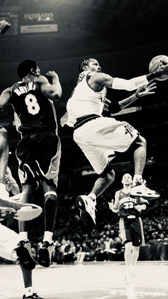 国米vs凯拉特首发预测：巴雷拉踢后腰，劳塔罗继续首发搭皮奥（国米战凯拉特首发前瞻：巴雷拉司职后腰，劳塔罗继续先发搭档皮奥）